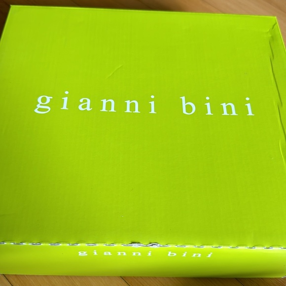 Gianni Bini NIB Camwren sweet pink sandals size 8 - Picture 7 of 7